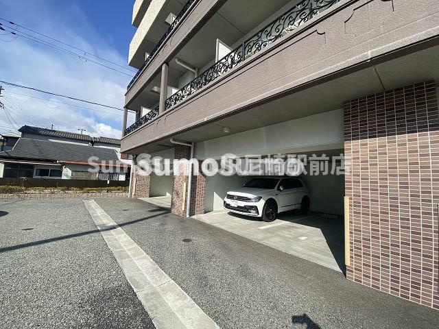 スプランディッドⅠの駐車場|駐車場があるので、車を買う予定の方も安心です