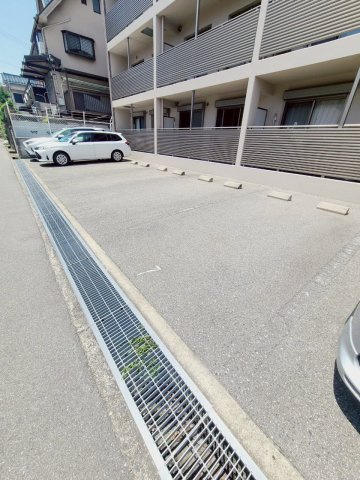 カサフェリーチェの駐車場