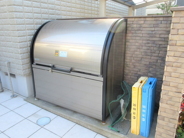 プルミエール梅里のその他共用部分|★敷地内専用ストッカー★