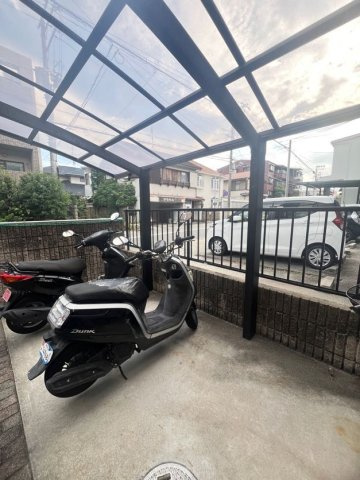 エテュード芦屋川の駐車場