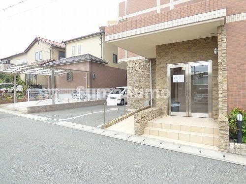 エテルノ・スクウェア五番館のエントランス|ゆとりのあるエントランスです