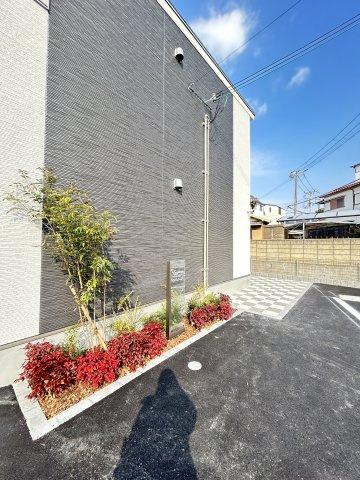 エッグプラントのエントランス