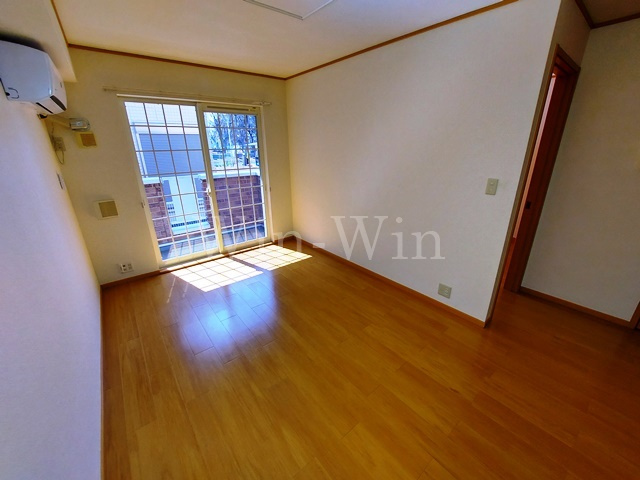 アヴァンツァーレ・ウエストの居間・リビング