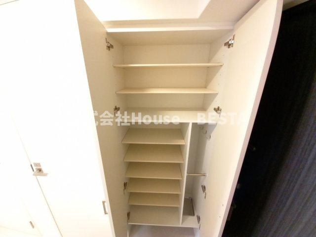 エスリード神戸兵庫駅アクアヴィラの収納