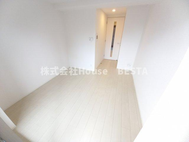 エスリード神戸兵庫駅アクアヴィラの洋室