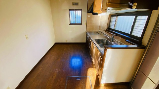 あけぼの町戸建のキッチン