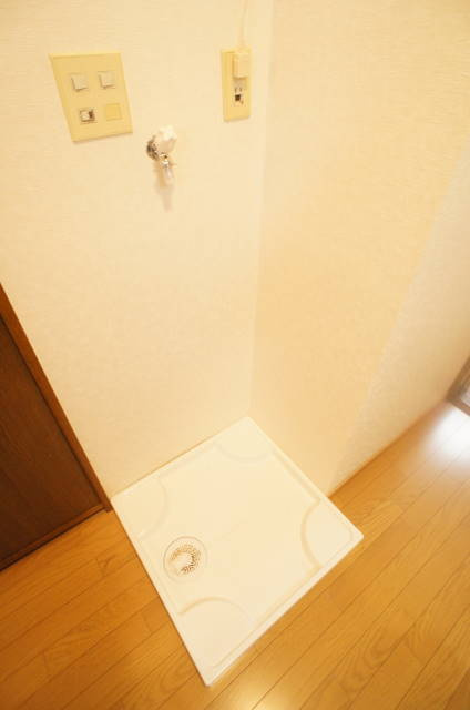 アーバンスクウェアーなかにしＪ棟の居間・リビング