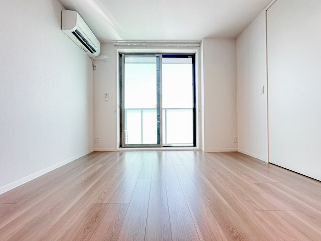 ベレオ ブリーゼの洋室