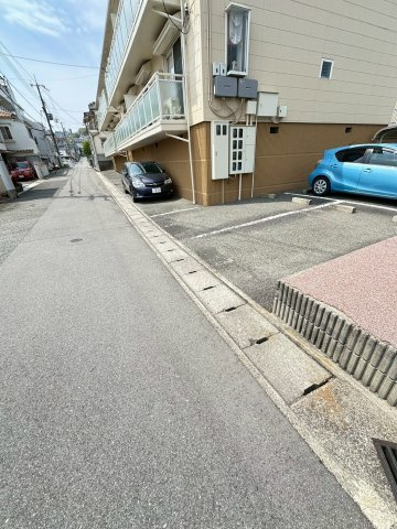 グランディール福田の駐車場