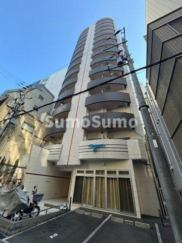 セレニテ梅田ESTの外観|外観は落ち着いています