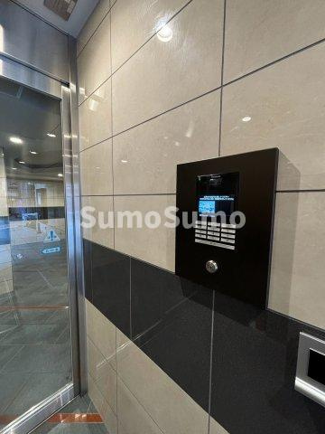 セレニテフラン野田阪神駅前のエントランス