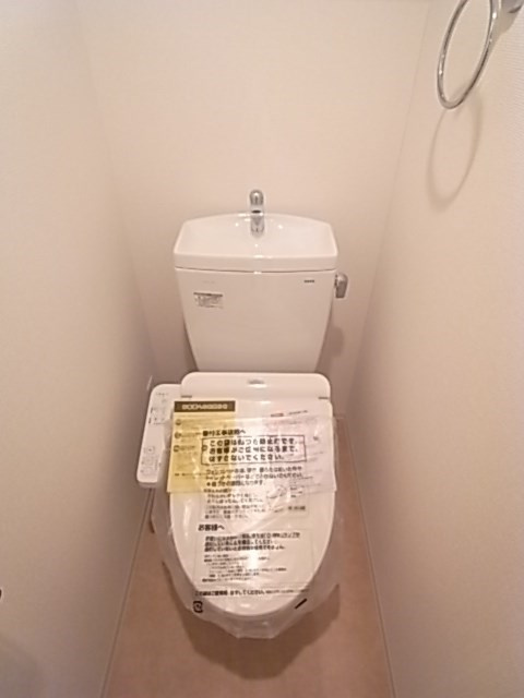 セレニテ神戸元町クレアのトイレ