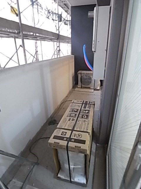 セレニテ神戸元町クレアのバルコニー