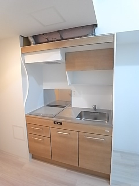 セレニテ神戸元町クレアのキッチン