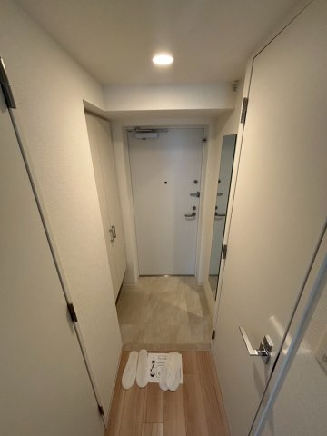 セレニテ日本橋ミラクの玄関