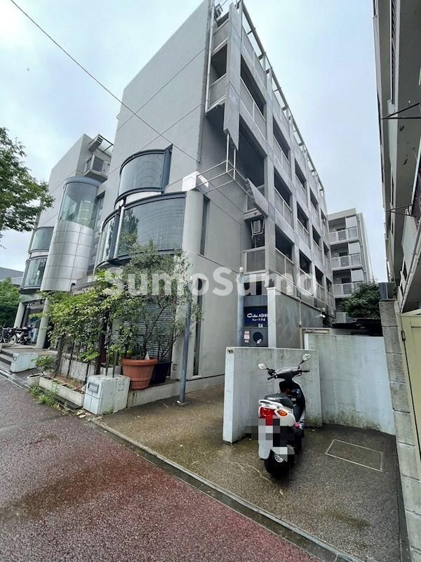 キューブ芦屋の外観