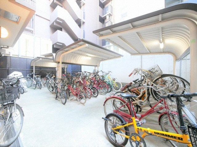 セレッソコート西心斎橋Ⅱの駐車場