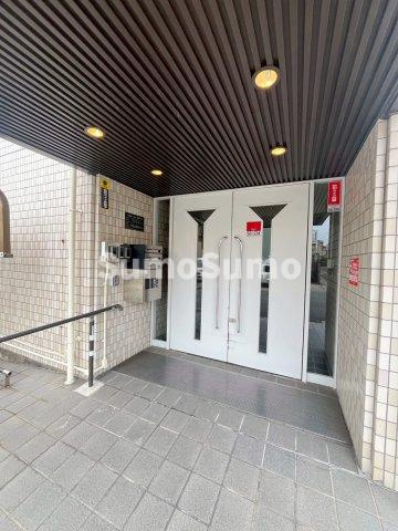 グッズイン芦屋のエントランス