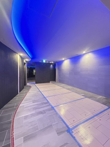 セレニテ南堀江エクラのロビー