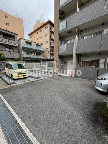 グランディール阪南町Ⅲ番館の駐車場|カースペースがあります