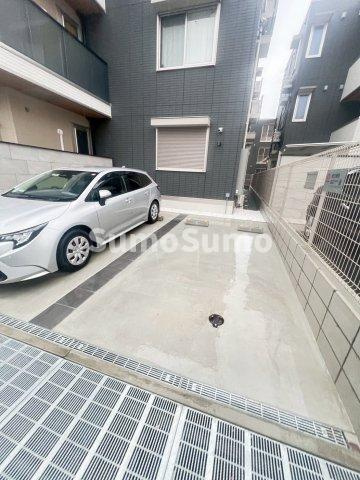 クラシスト甲子園一番町Ⅱの駐車場