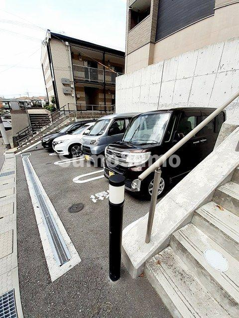 クラリティ　スカイⅠの駐車場|駐車場があるので、車を買う予定の方も安心です