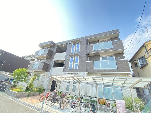 カルミエール　イツキⅡの外観