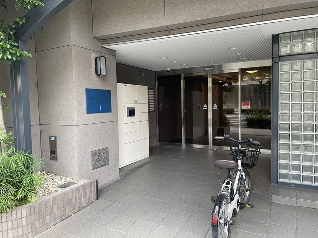 グランコープ東高麗橋のエントランス
