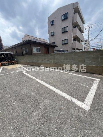 ST百道スイーツの駐車場|カースペースがあります