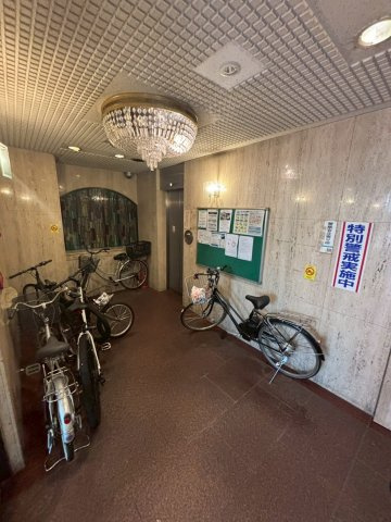 グラシア松屋町（旧：ミフネセントラルベア島之内）のロビー|清潔なロビーです