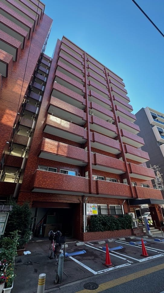 シャンボール赤坂の外観