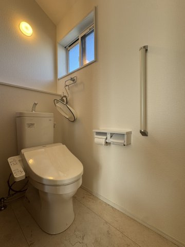 暮らしやすさを詰め込んだ、LDK18.5帖の機能的4LDK♪のトイレ