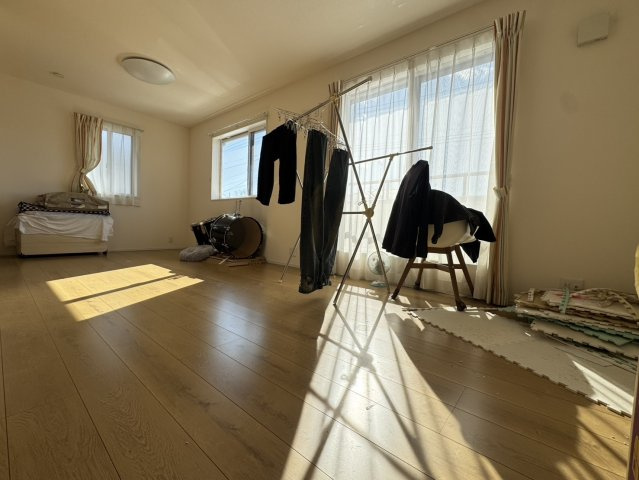 暮らしやすさを詰め込んだ、LDK18.5帖の機能的4LDK♪の洋室