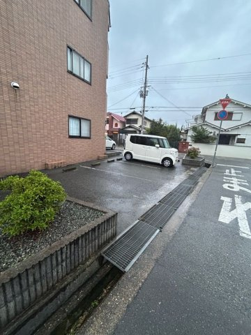 グランセリオ西神戸の駐車場|駐車スペースもあります