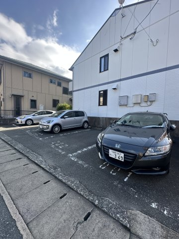 セジュール福重の駐車場
