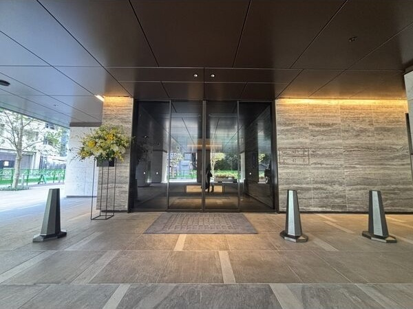 グランドメゾン福岡The Central Luxeのエントランス
