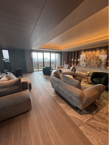 グランドメゾン福岡The Central Luxeのロビー