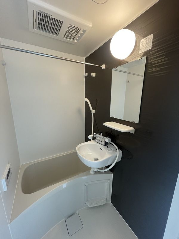 プライムガーデン下北沢の浴室