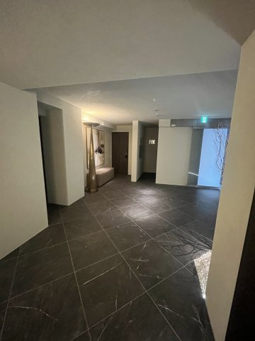 THE SYLA SHIBUYA-TOMIGAYAのエントランス