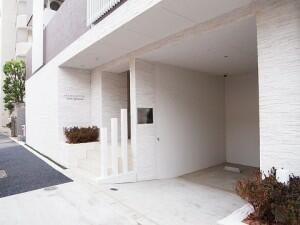 ＰＲＥＭＩＵＭ　ＣＵＢＥ　都立大学♯ｍｏのエントランス