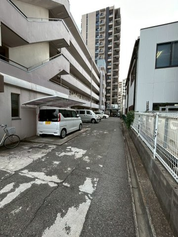 ゼフィール西明石の駐車場|駐車場完備です