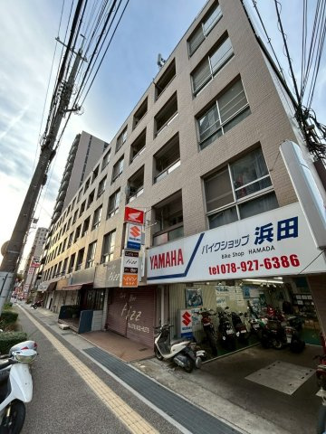ゼフィール西明石の外観|落ち着いた雰囲気の外観です