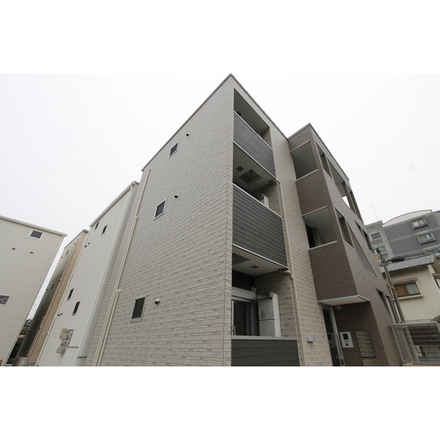 ガナーリア箱崎の外観