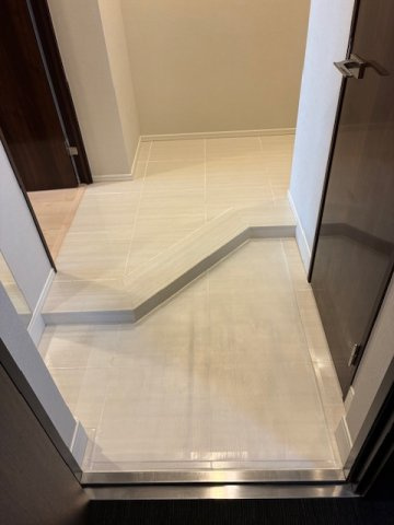 シティハウス目黒ザ・ツインSOUTH棟の玄関