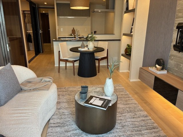 シティハウス目黒ザ・ツインSOUTH棟の居間・リビング