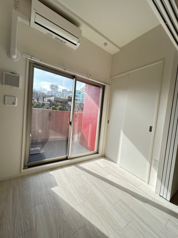 セレニテ元町アリエの寝室