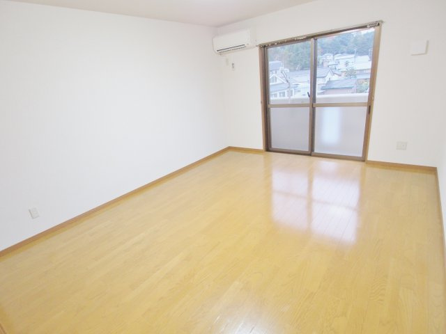 フラット府中の居間・リビング