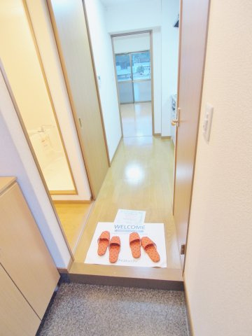 フラット府中の玄関