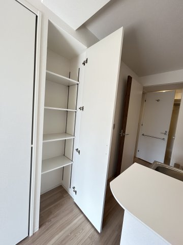 セレニテ元町アリエの収納