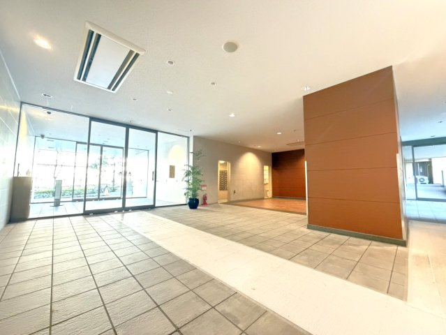 キャピタルガーデン東大島ソレアのロビー